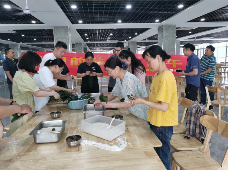 1715396355004 f78f716d2d200b63ddd509b891b4793