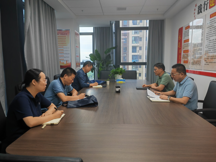 b17bb356f5a7b5908b52af57484e18e